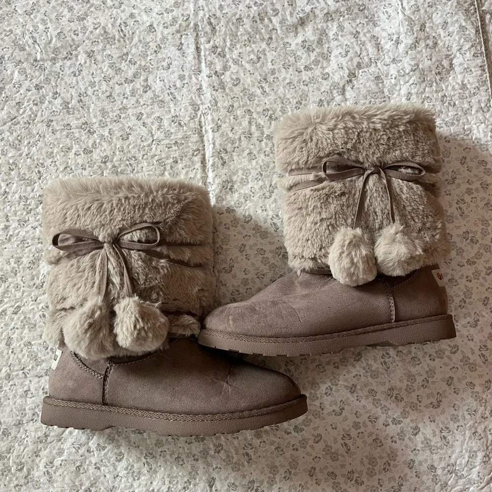 Girls Makalu boots
